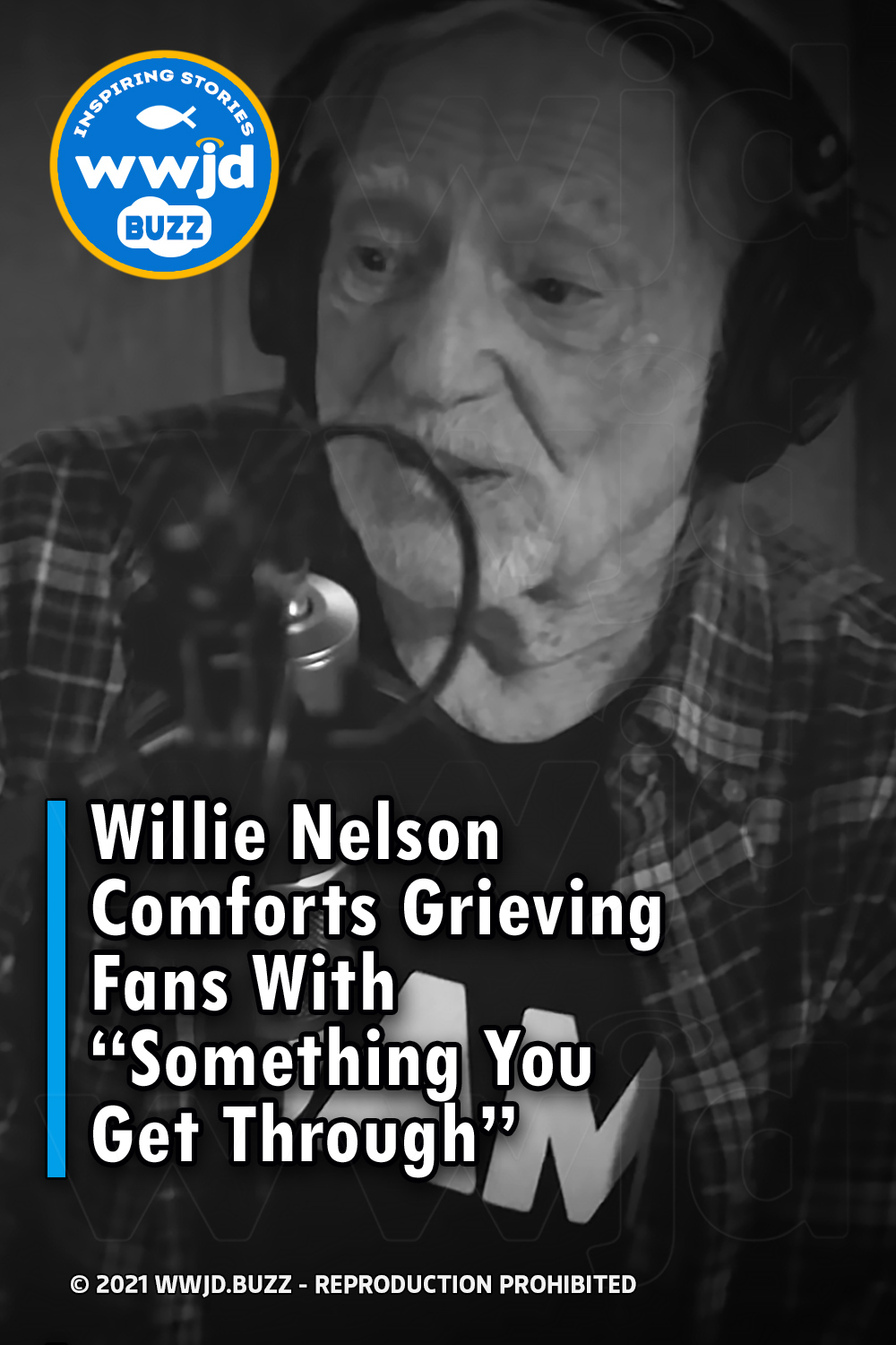 Willie Nelson Comforts Grieving Fans With \