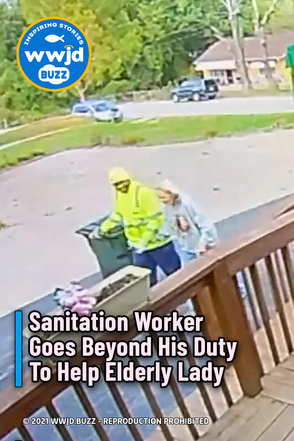 Sanitation Worker Goes Beyond His Duty To Help Elderly Lady