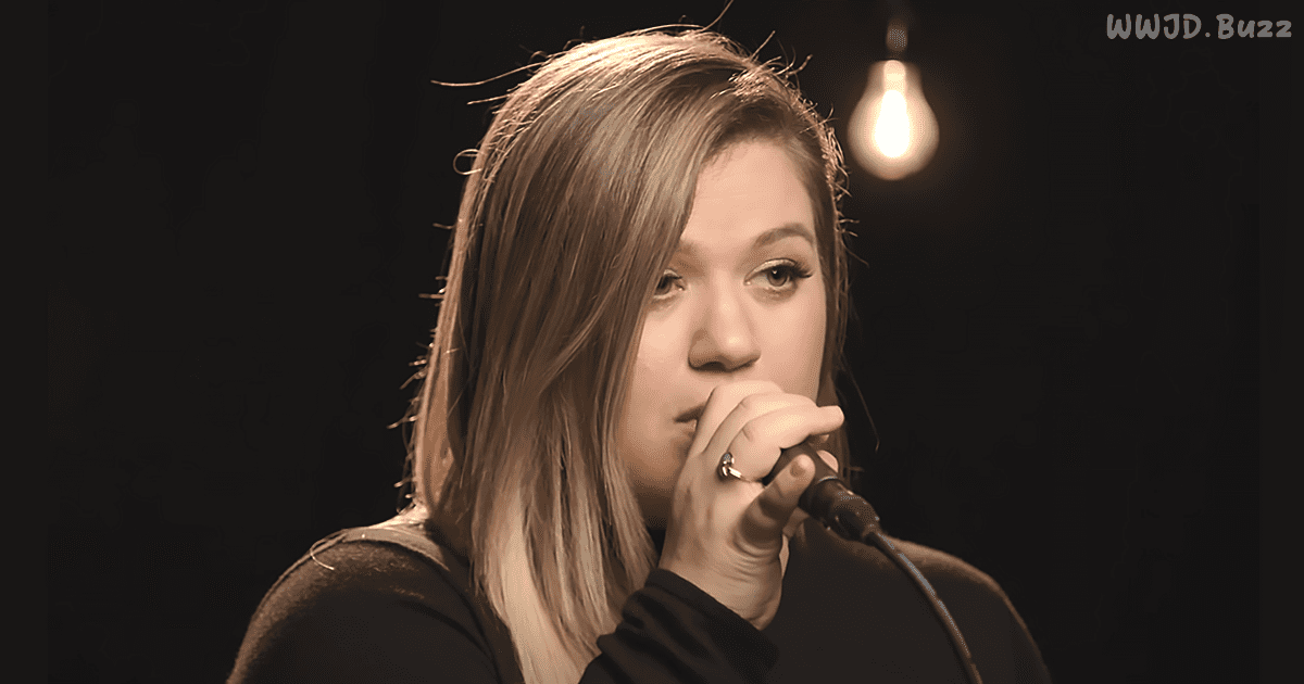 OG1 1294 Kelly Clarkson Performs “It’s Quiet Uptown” From