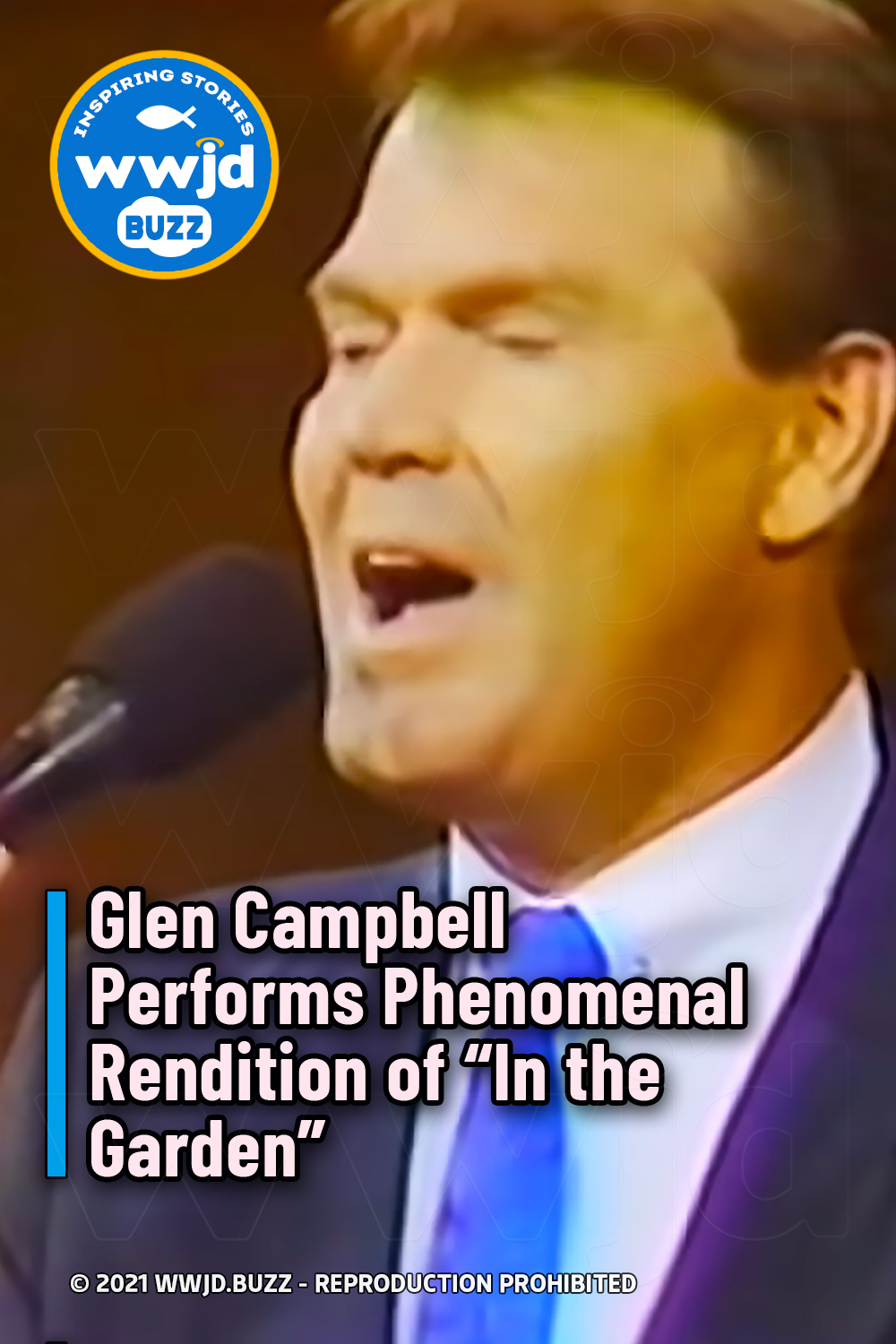 Glen Campbell Performs Phenomenal Rendition of “In the Garden”