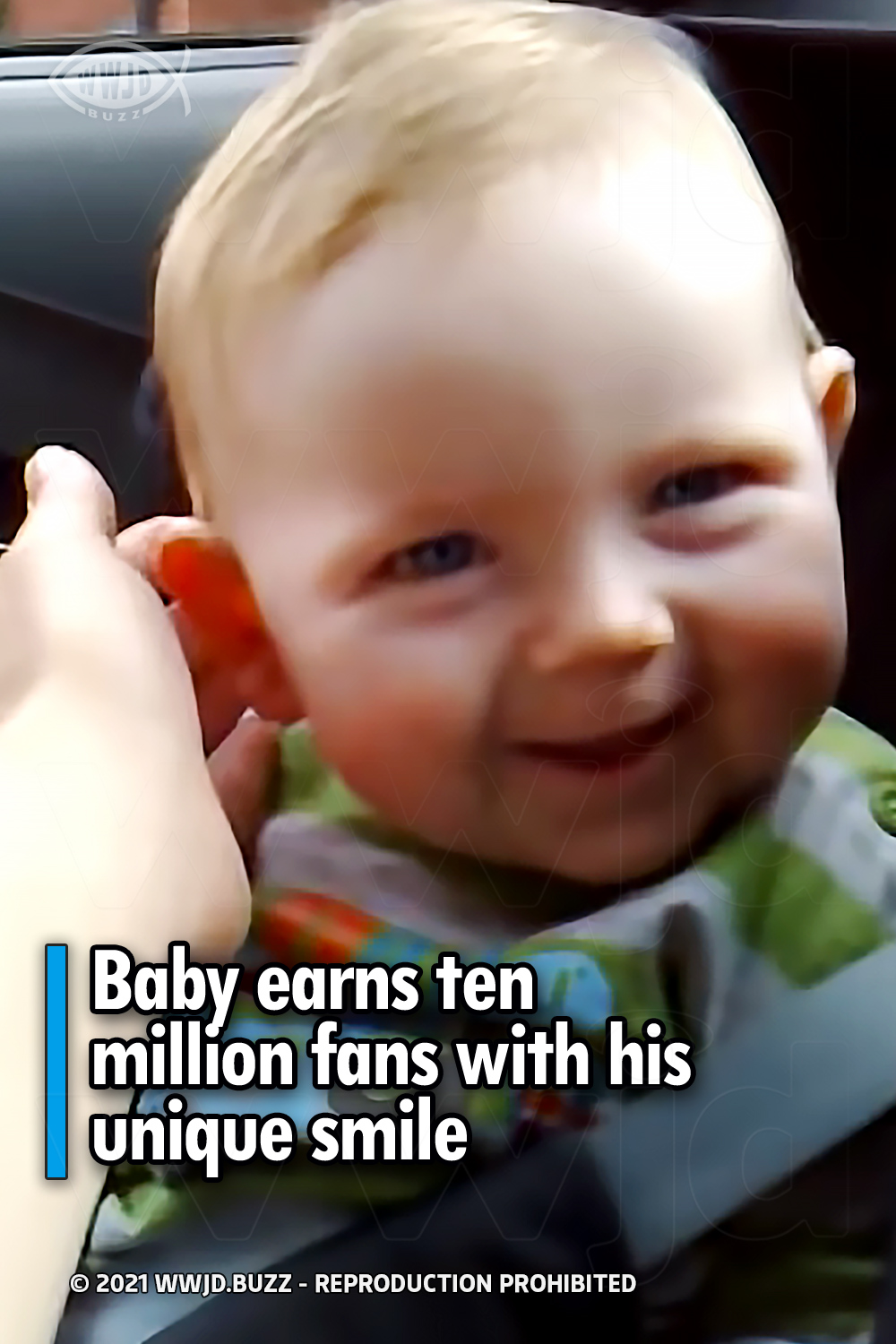 Baby earns ten million fans with his unique smile