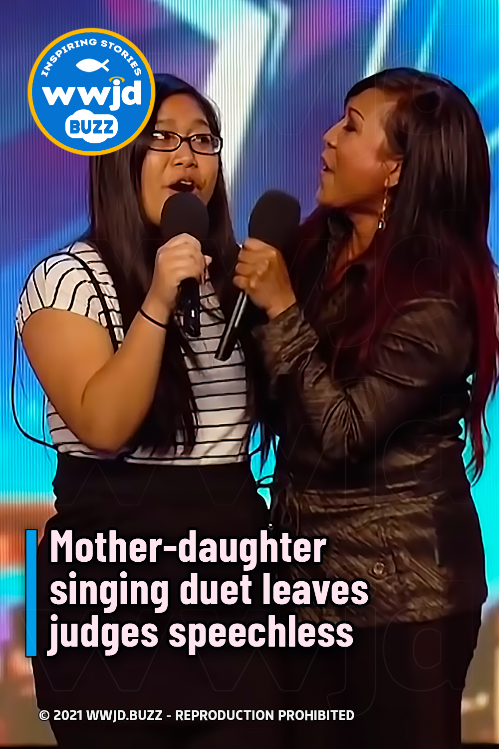 Mother-daughter singing duet leaves judges speechless