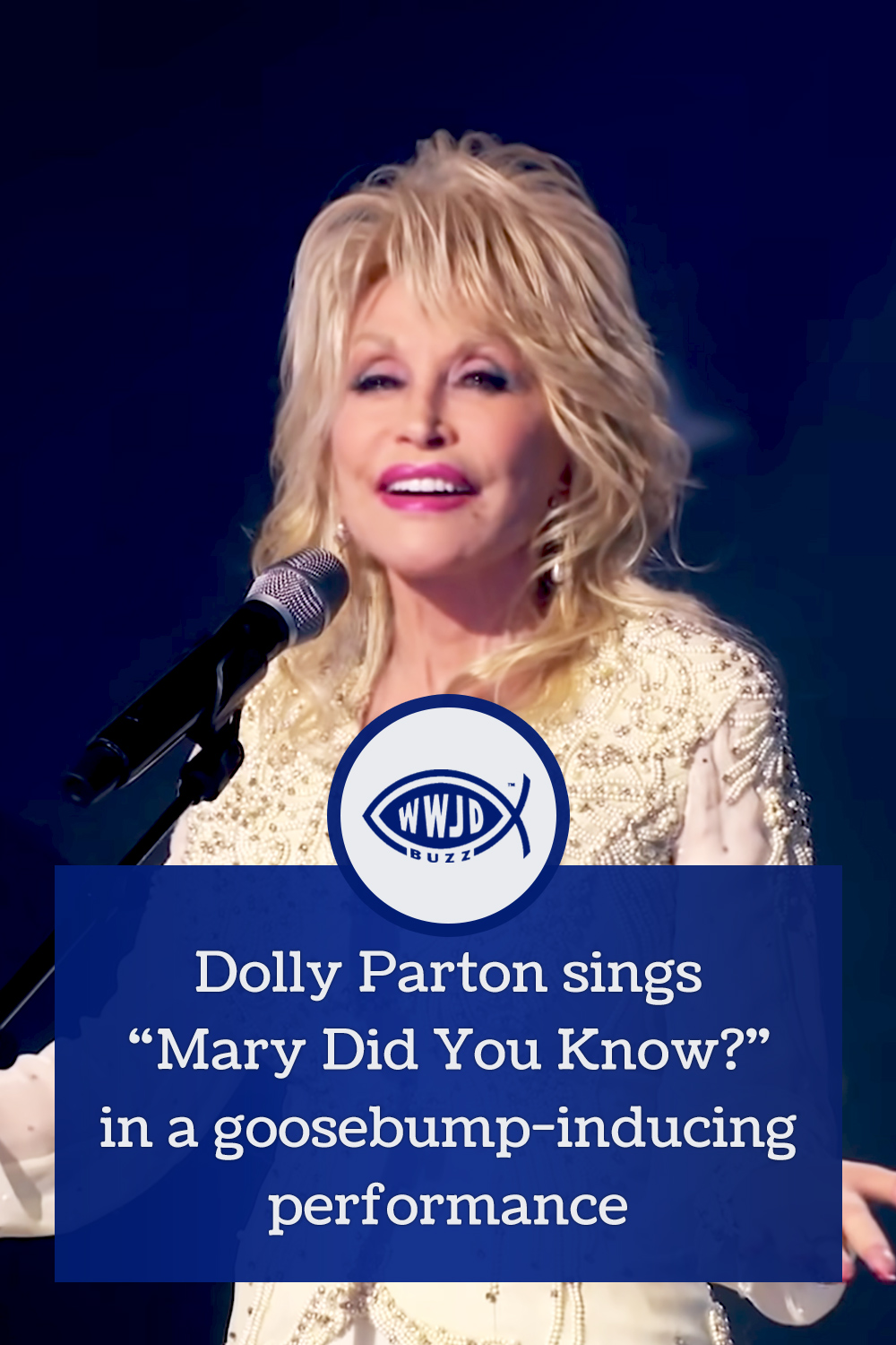 Dolly Parton sings \
