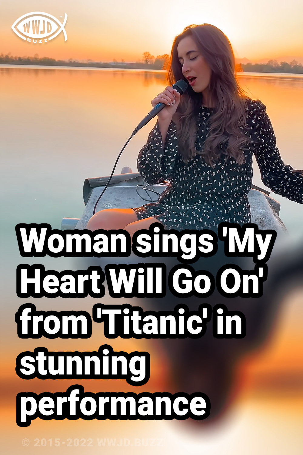 Woman sings \'My Heart Will Go On\' from \'Titanic\' in stunning performance