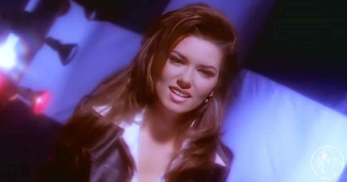 See Shania Twain score a victory with “You Win My Love” WWJD
